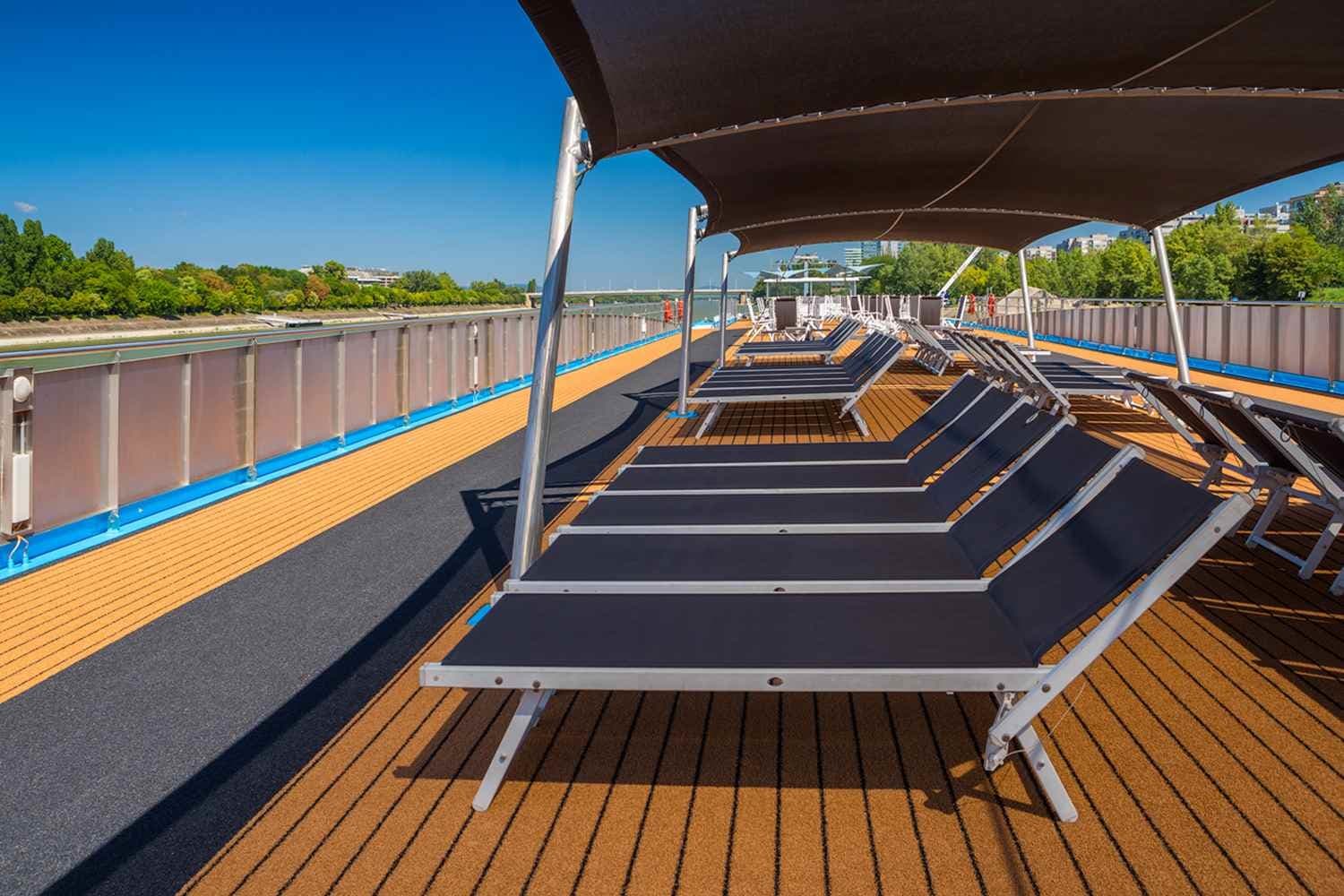 Sun Deck Lounge