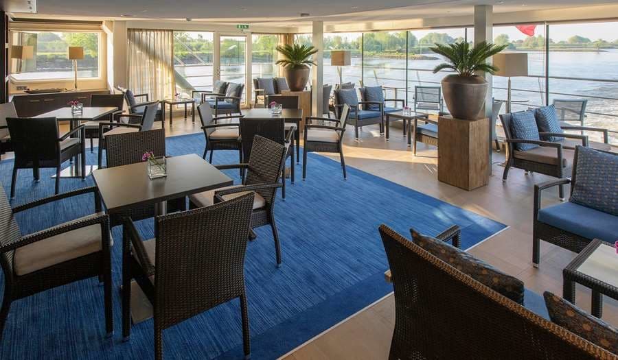 Club Lounge