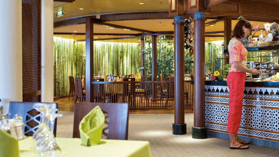 World rest Bar