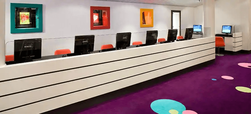 jade_modal_internetcafe