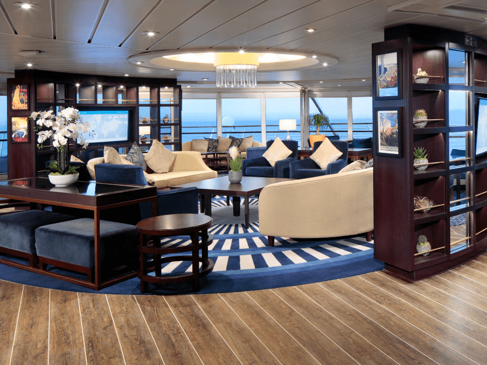 Yacht_Club-2