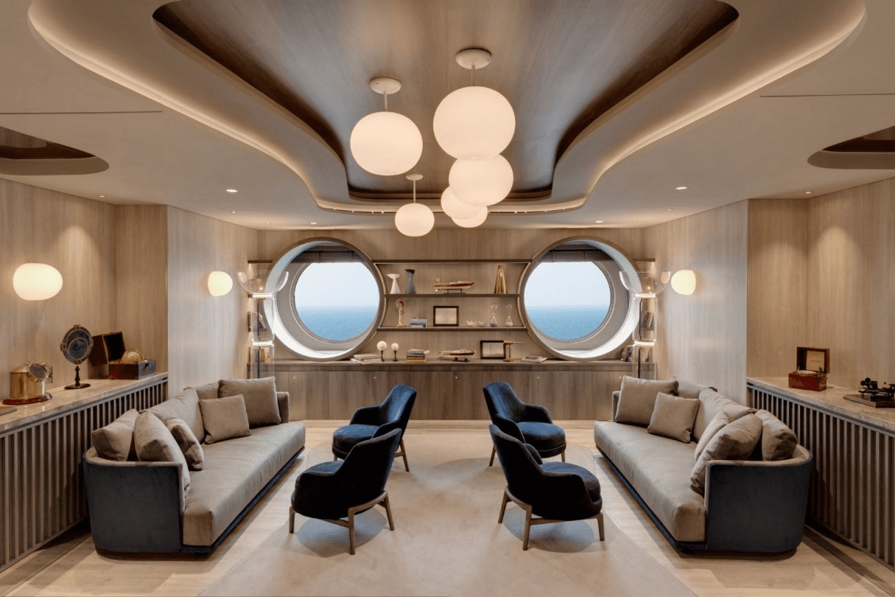 Med Yatch Club
