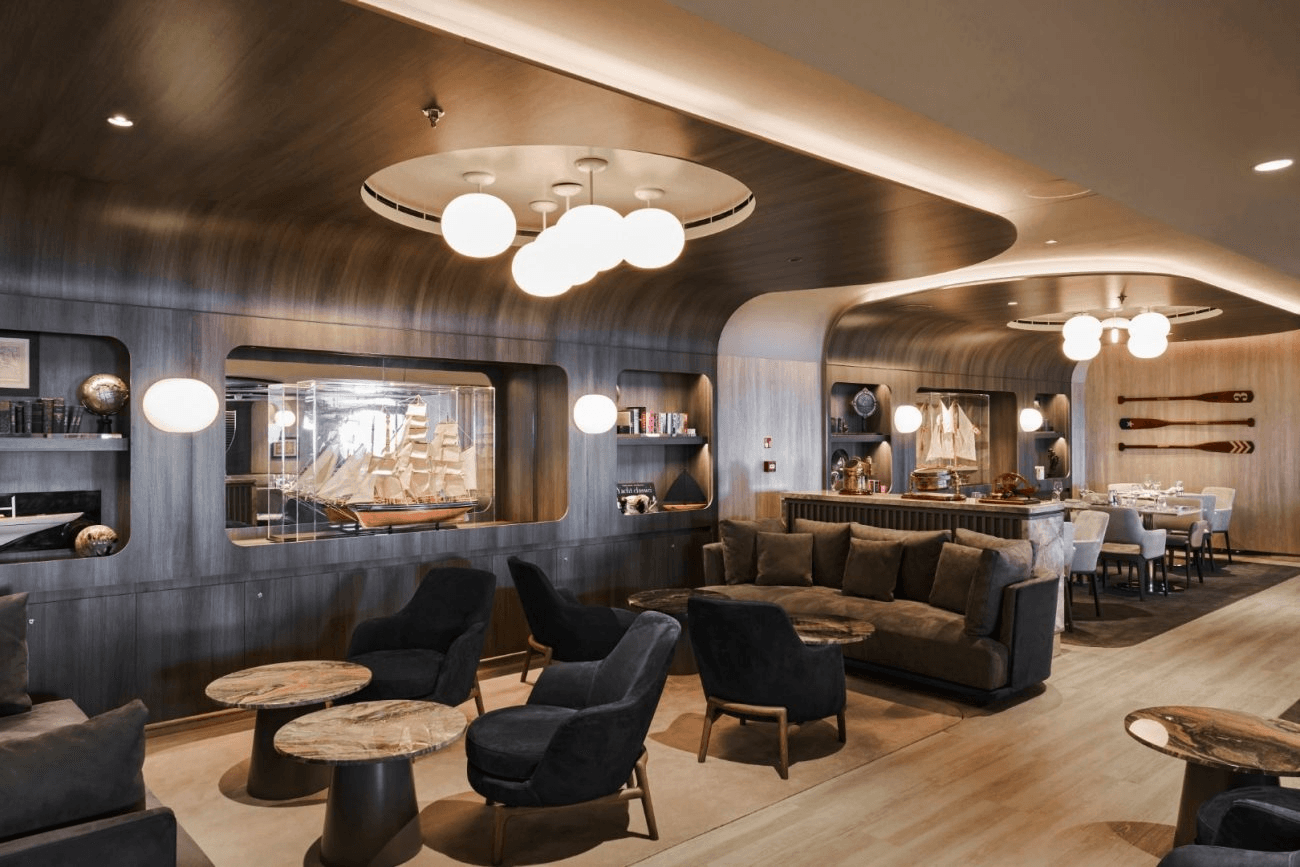 Med Yatch Club 1