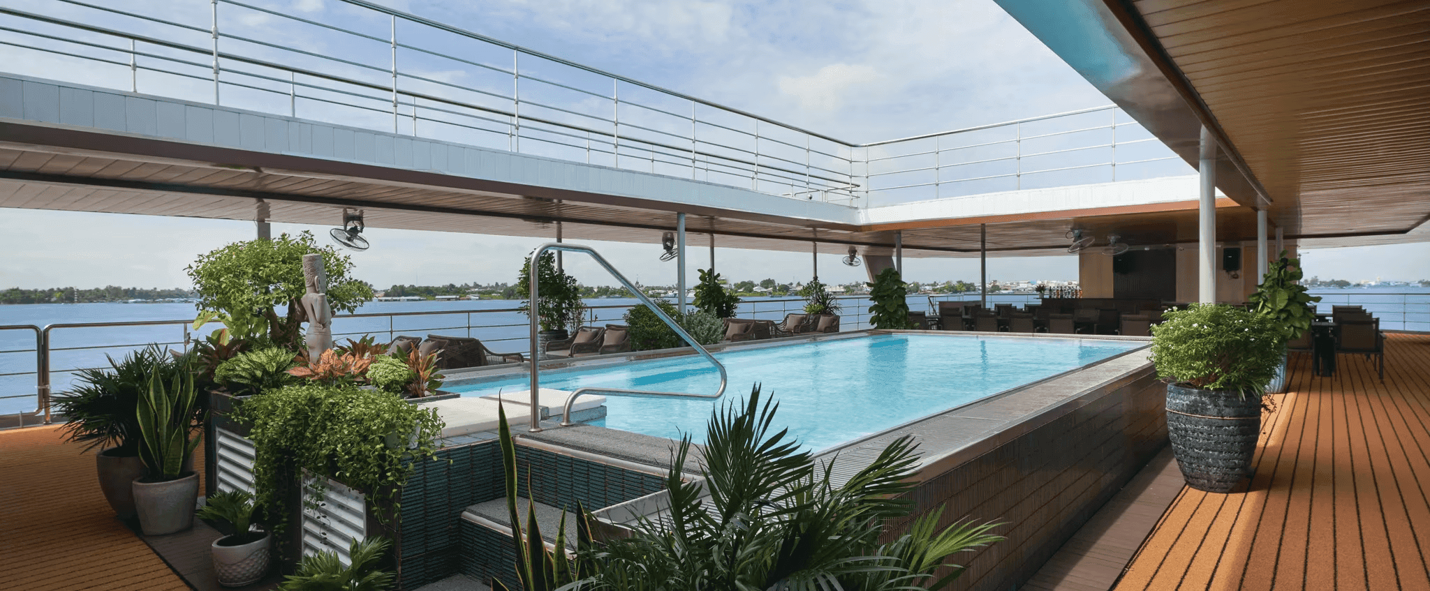 horizon-pool-mekong-serenity