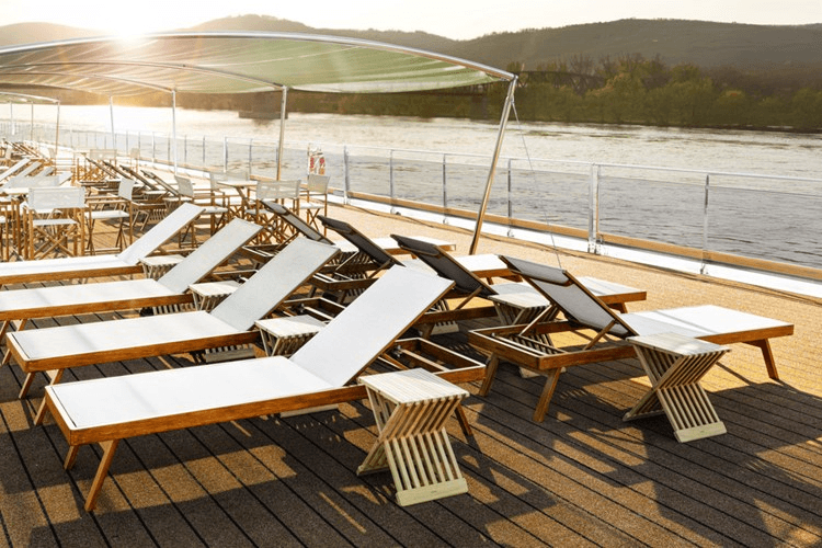 Sun deck