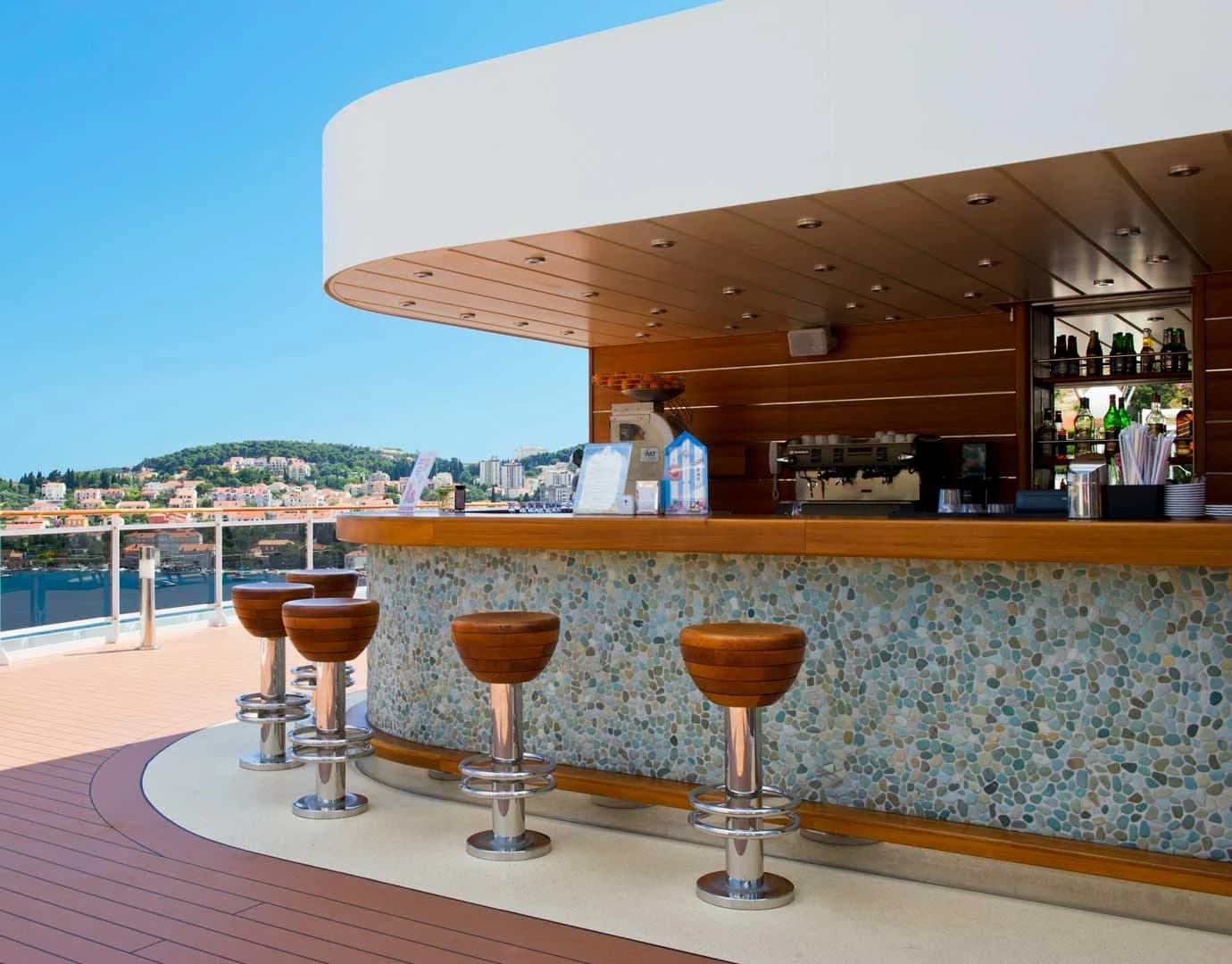 bar-del-sole-msc-magnifica