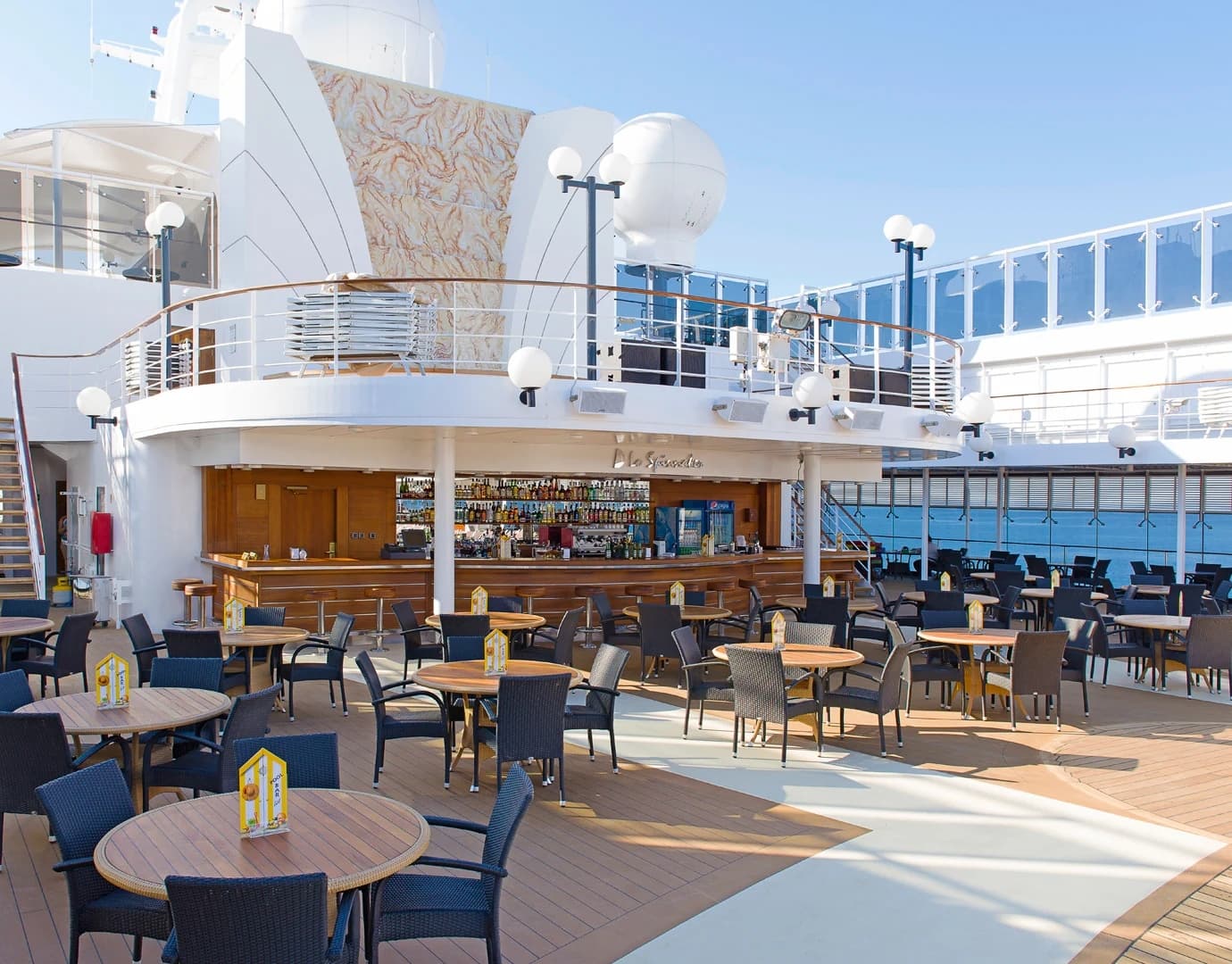 ox_restaurant_and_bar_lo_spinnaker_bar_07