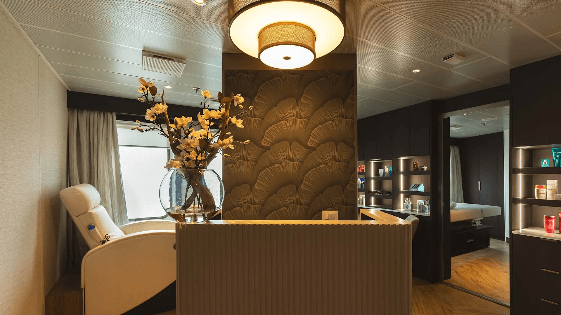 imgi_11_World-Spa-windstar-cruises