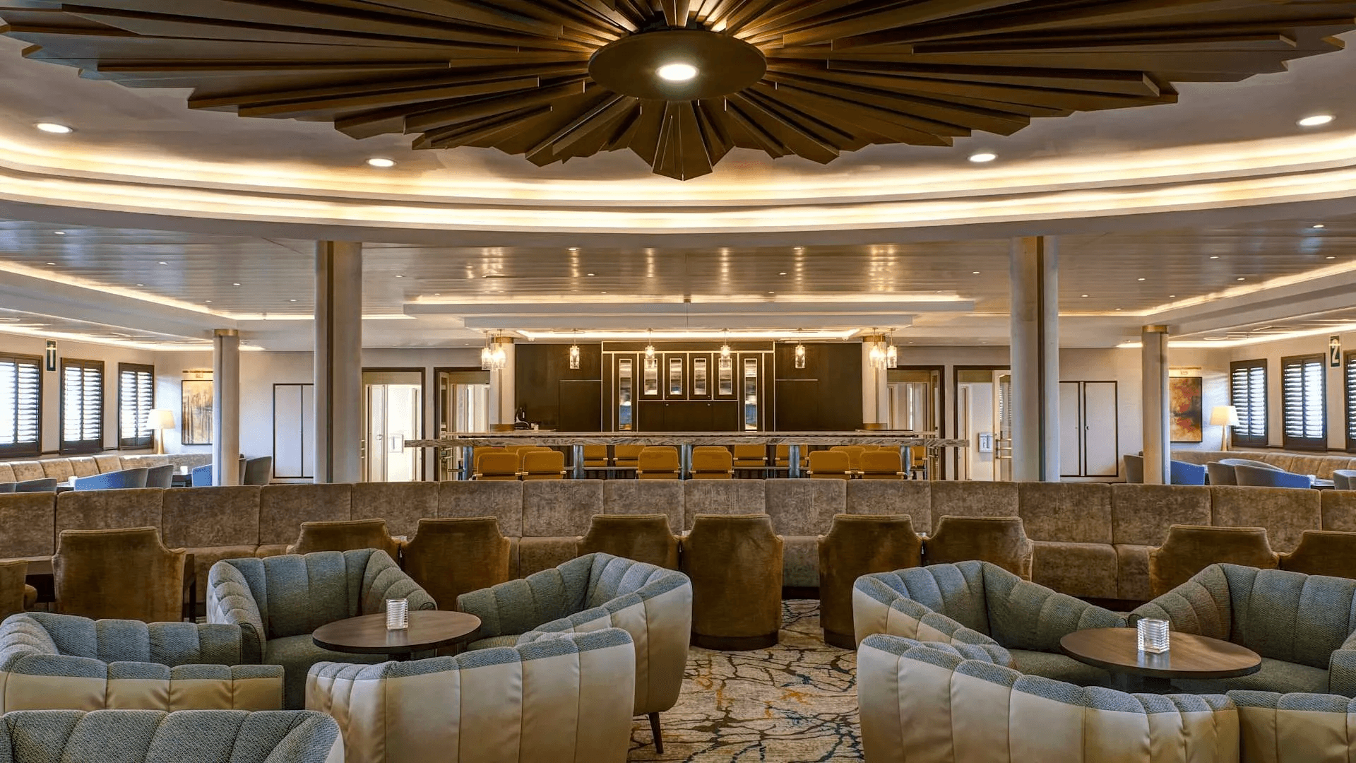 imgi_11_2025_WindSurf_Lounge_1