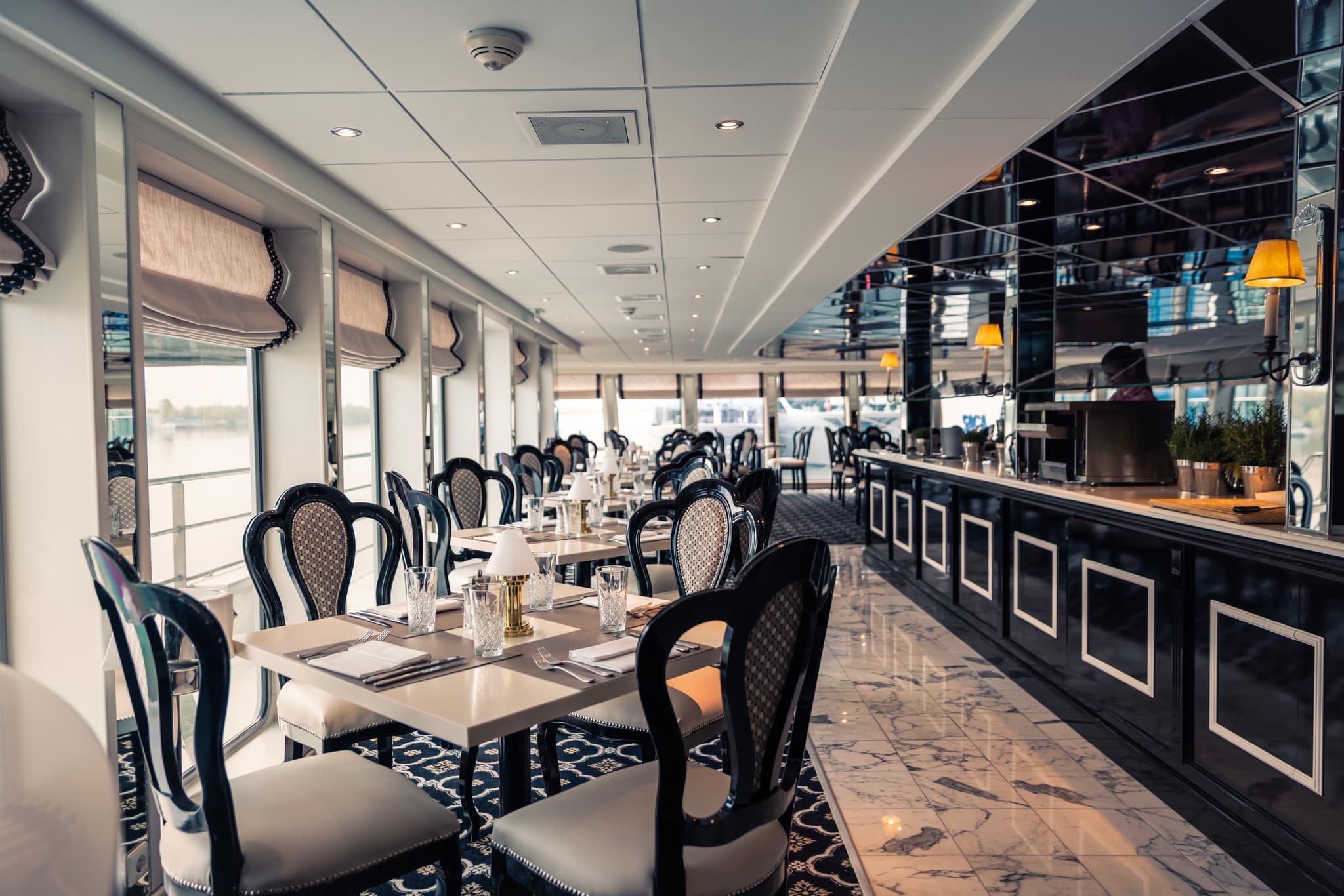 Trafalgar Reverie Bar 2
