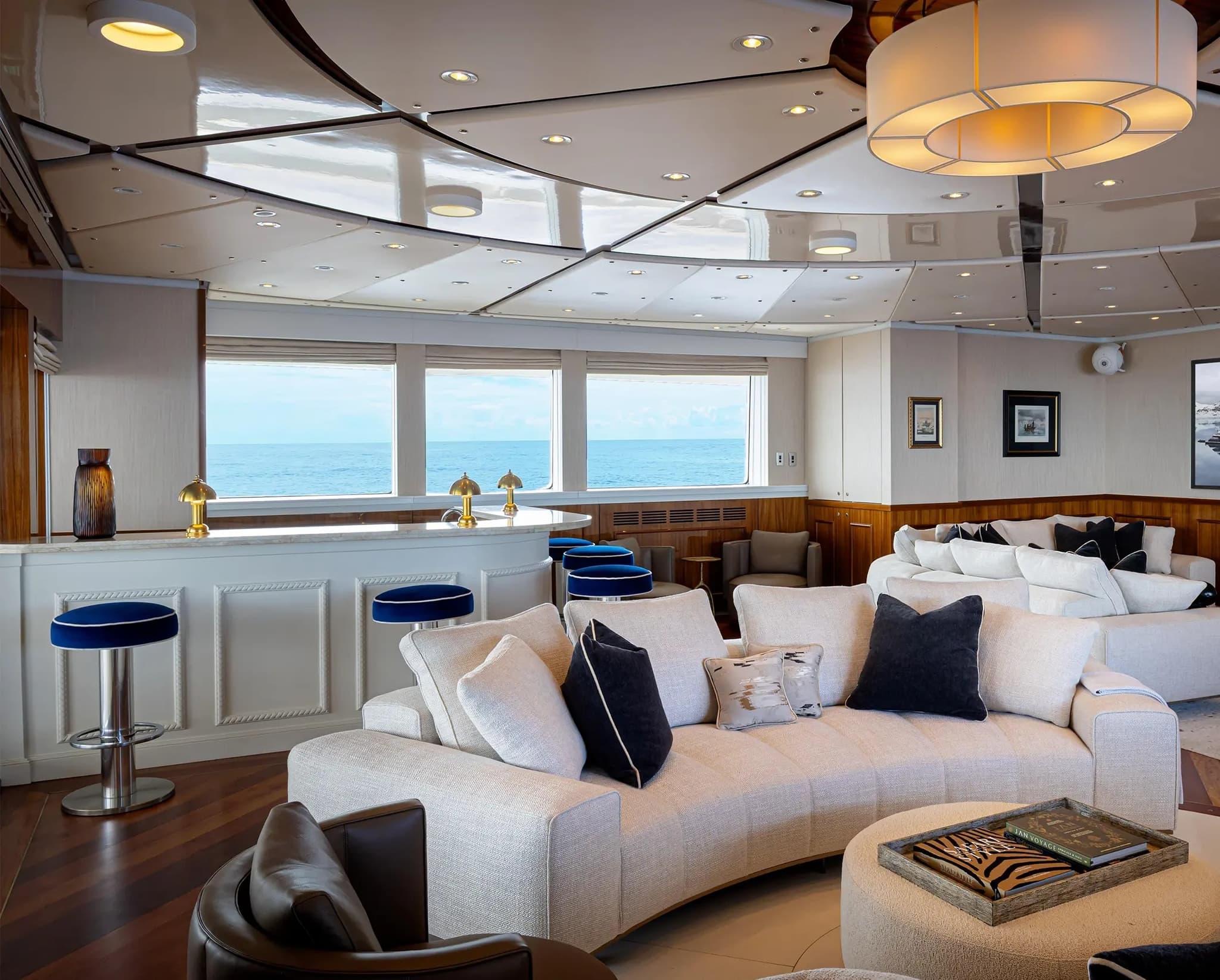 Indoor Lounge (2)