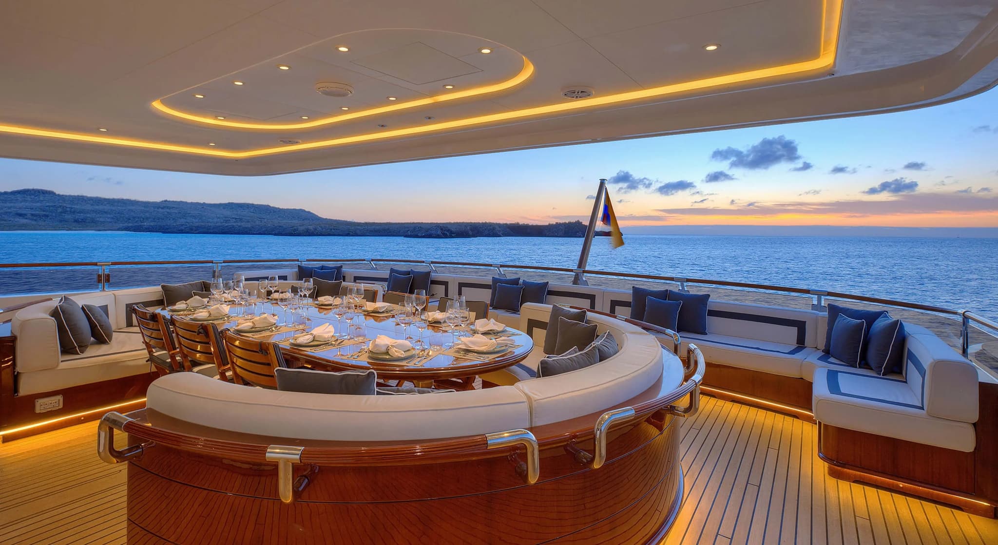 Aqua Mare_OutdoorDining