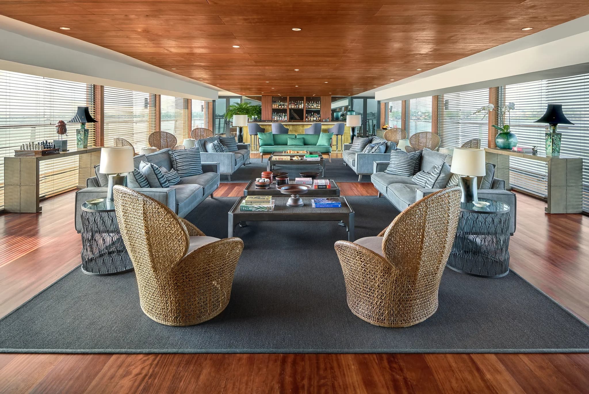 Aqua Mekong - Indoor Lounge and Bar 02