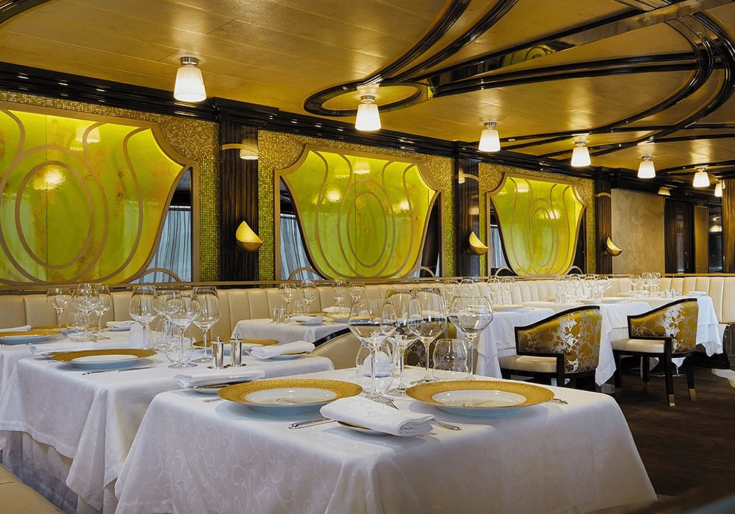 C138_EXP_Chartreuse_Desktop_1000